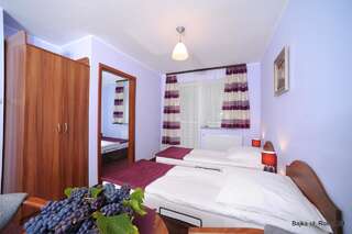 Отели типа «постель и завтрак» Noclegi-Bajka Устроне-Морске Апартаменты с 2 спальнями-7