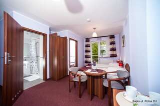 Отели типа «постель и завтрак» Noclegi-Bajka Устроне-Морске Апартаменты с 2 спальнями-9