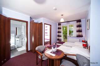 Отели типа «постель и завтрак» Noclegi-Bajka Устроне-Морске Апартаменты с 2 спальнями-13