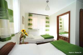 Отели типа «постель и завтрак» Noclegi-Bajka Устроне-Морске Апартаменты с 2 спальнями-15