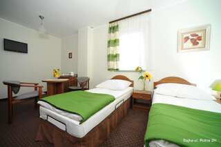 Отели типа «постель и завтрак» Noclegi-Bajka Устроне-Морске Апартаменты с 2 спальнями-16